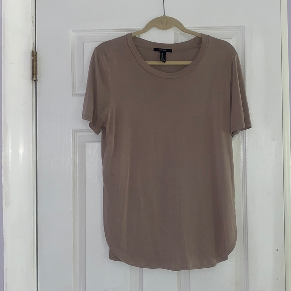 Forever 21 T-shirt